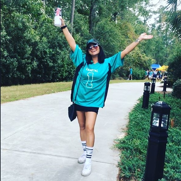 Meet your Posher, Lex! - Picture 3 of 8